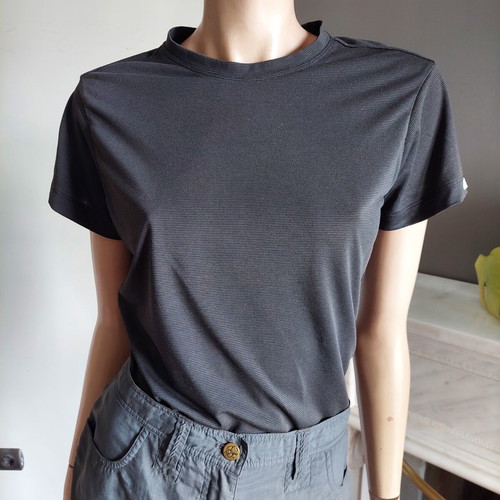 Columbia GRT women's charcoal athletic t-shirt large like new