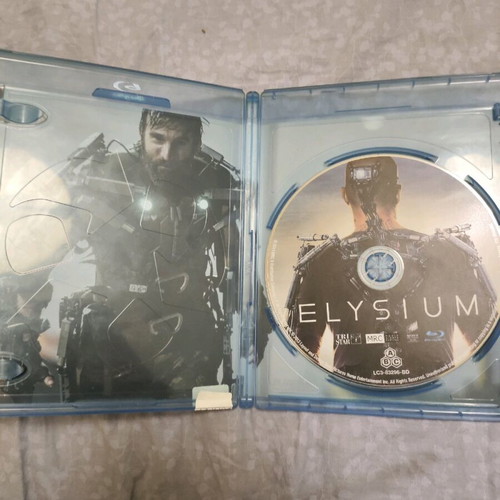 Elysium Blu-ray like new, action with subtitles