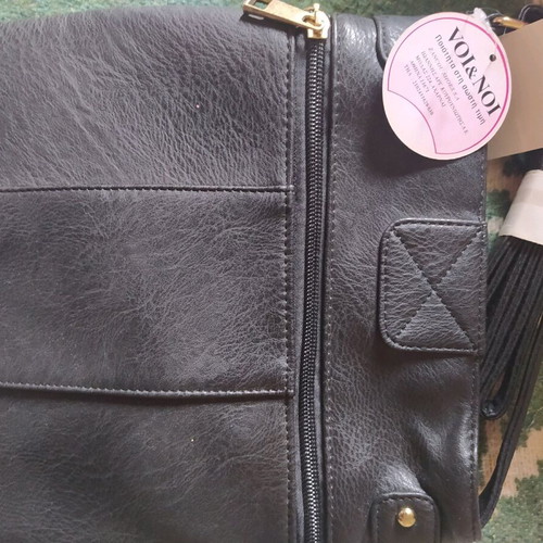 Voi&Noi leather crossbody bag new, black