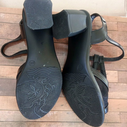 Black sandals like new, size 36, with 6.5cm block heel