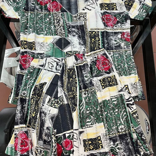 Skirt blouse classic set like new