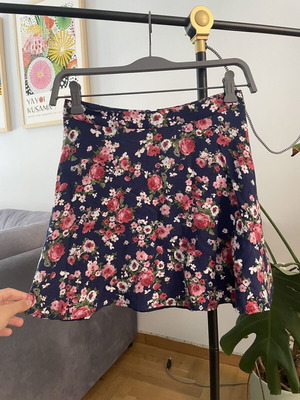 Forever 21 floral skirt like new, lined, blue multicolor