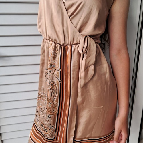 Toi & Moi satin wrap dress Medium used, nude paisley pattern