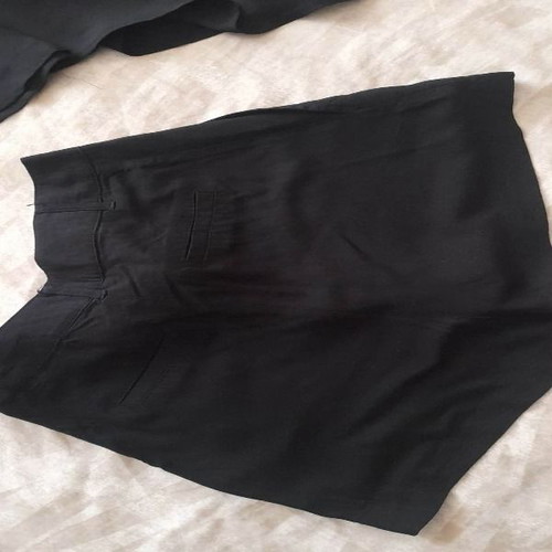 Black H&M shorts No32 new, 100% viscose with pockets