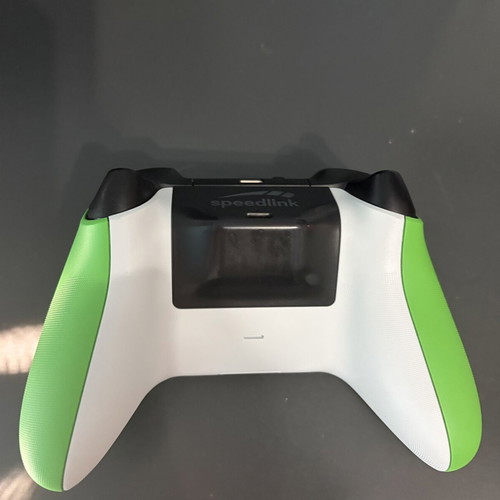 Xbox Series S console with 1 controller and rechargeable battery