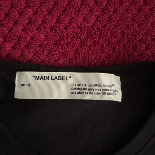 Off T-shirt short sleeve black size L like new