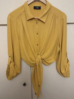 Thrifted Wallis Mustard Shirt like new, size L