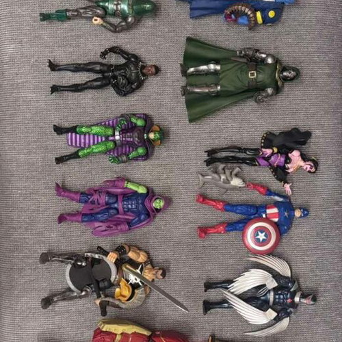 Marvel Legends figures used, complete collection pack