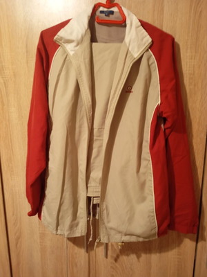 Sportswear beige and red suit like new with inner shirt, size M