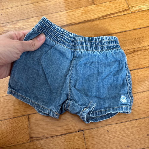 Benetton shorts 68cm like new