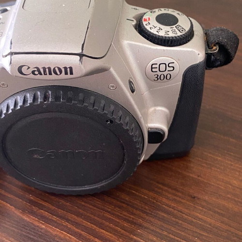Canon EOS 300 (Rebel 2000) SLR camera body used