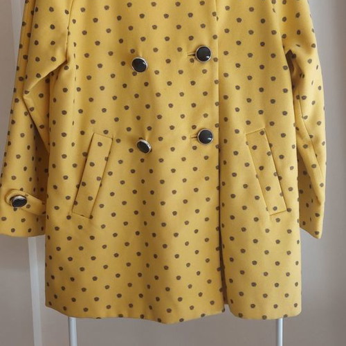 Coat like new, yellow, size L / 40 / 12