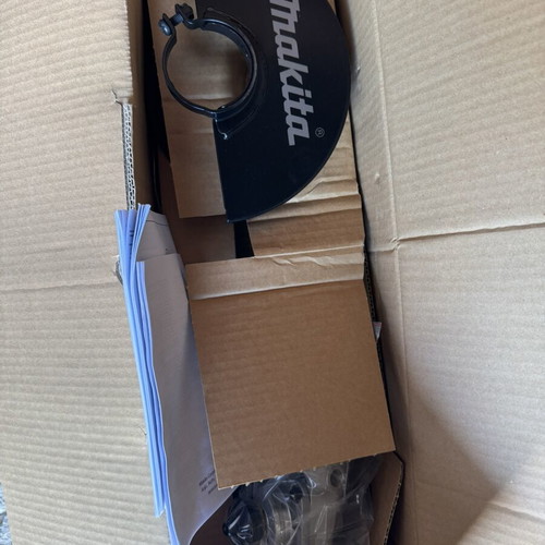 Makita angle grinder 230V 2200W new