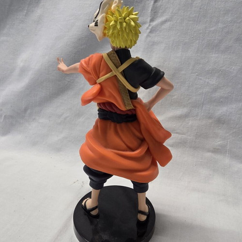 Naruto Uzumaki figure from Naruto Shippuden 20th Anniversary, like new