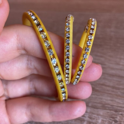 Jewelry set yellow color like new
