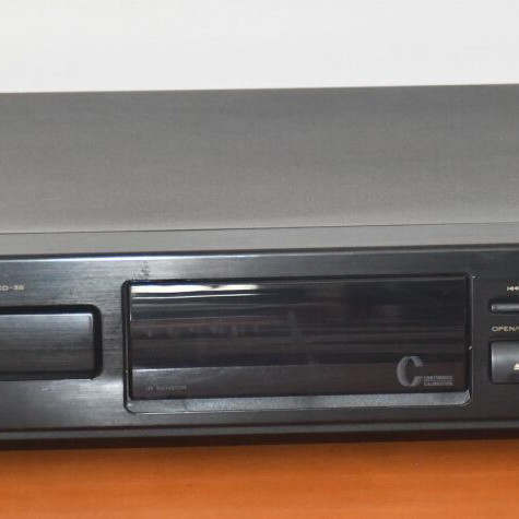 Marantz CD 38 CD player used with new belt and laser