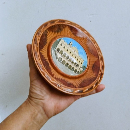 Handmade wooden wall plate with Panagia Faneromeni Monastery photo like new