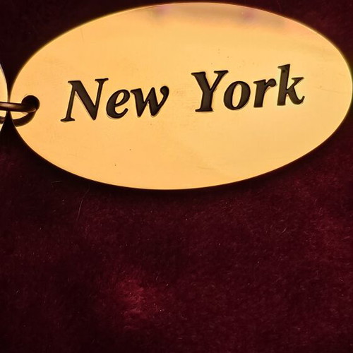 Gold Plated Key Chain New York with Case
