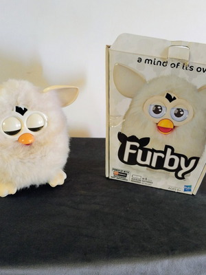 Furby 2012 Yeti Marshmallow White used, collectible retro toy