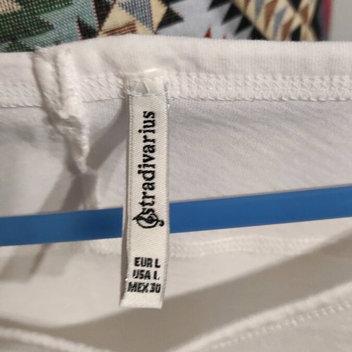 Asymmetric blouse Stradivarius white like new, large