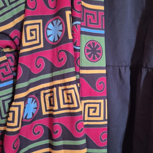 Melitta colorful top and midi kimono