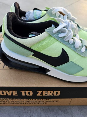 Nike Air Max Pre-Day Light Liquid Lime new, size 38