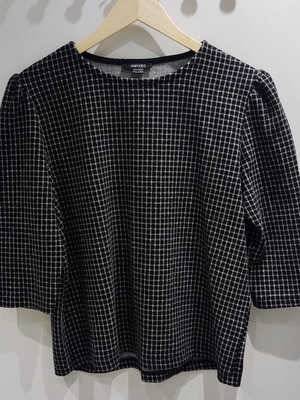 Esmara women's blouse size M like new with puffed sleeves