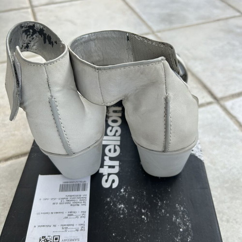 Naturalizer low wedge sandals, size EU 39, off-white