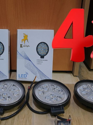 LED прожектори за автомобили 42W нови, комплект от 4 броя