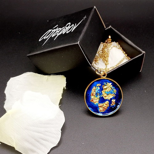 Apefthon necklace blue with gold leaves and bright enamel, new