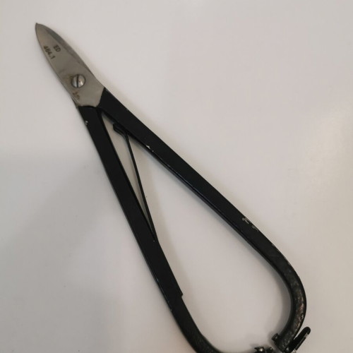 Metal cutting scissors used, for metal sheets and jewelry making