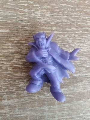 Monster In My Pocket Vampire figure No 33, Matchbox