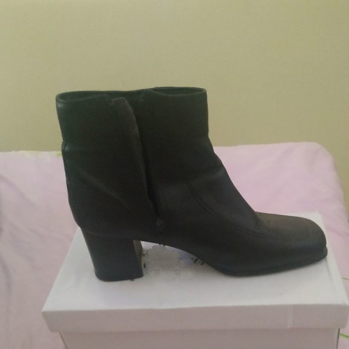 Leather ankle boots used, black, size 38