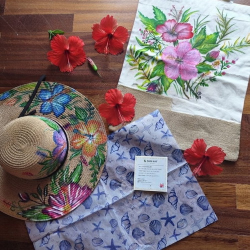 Handmade hat painted with hibiscus flowers, beige, size 63