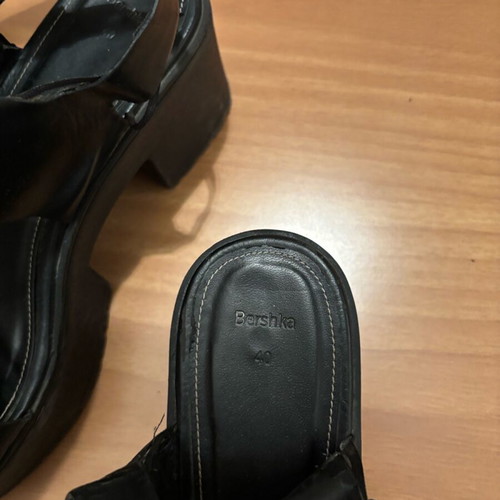 Bershka black leather platform sandals used with silver buckles size 40