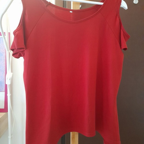 Plus size blouse short sleeve with open shoulders like new, red 5XL
