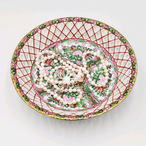 Vintage Chinese Famille Rose Mandarin fruit bowl used