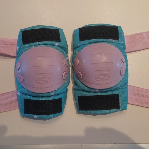 Star Triple Kids Skate Pads 3-Pack like new