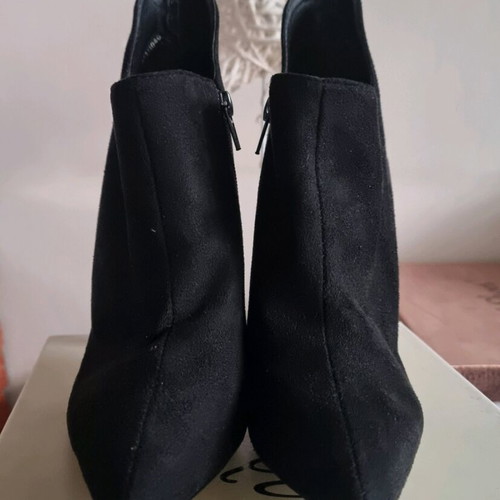 Fullah Sugah stiletto ankle boots new, size 40, black