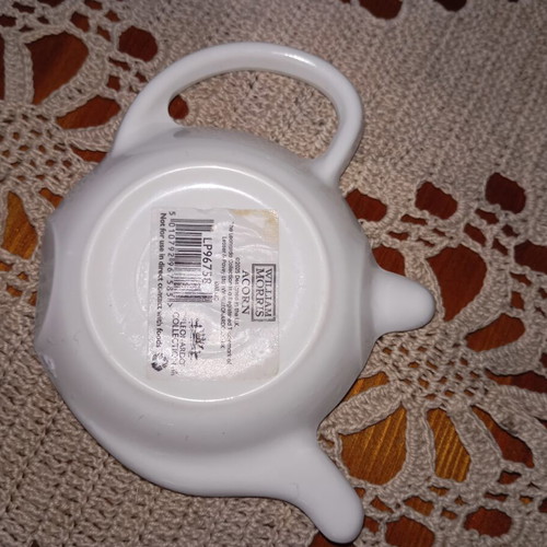 Tea Bag Tidy Acorn model by Lesser & Pavey like new