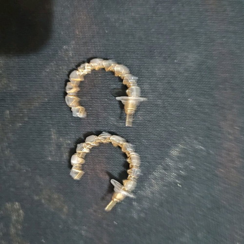 Earrings like new