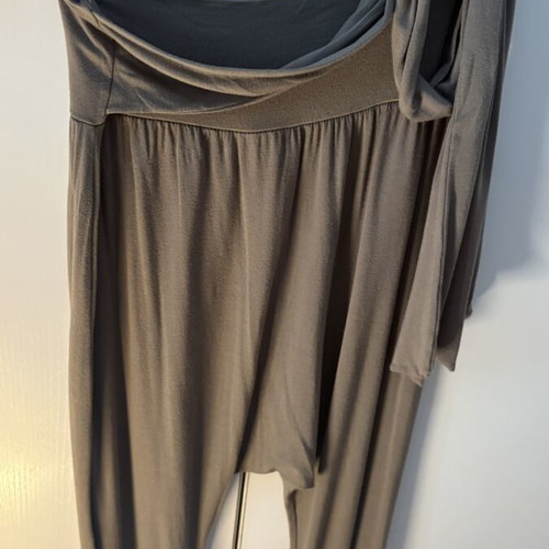 Twenty-29 khaki long salvari pants like new, size S/M