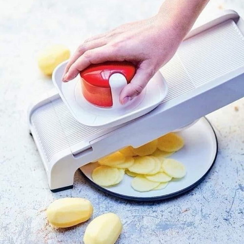 Multi Chef Vegetable and Fruit Cutter new Tupperware
