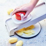 Multi Chef Vegetable and Fruit Cutter new Tupperware
