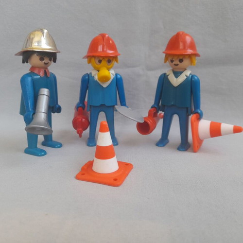Playmobil vintage firefighters, set of 16 pieces