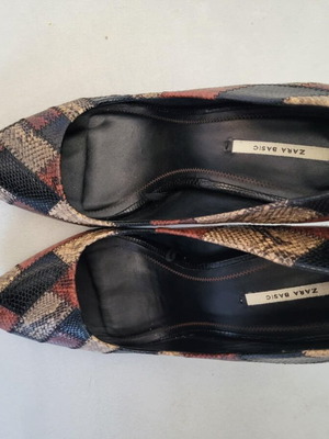 Zara multicolor snake skin pattern pumps size 38 like new