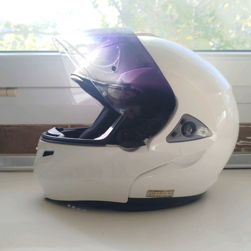 Shoei Multitec helmet like new, size medium, with two visors