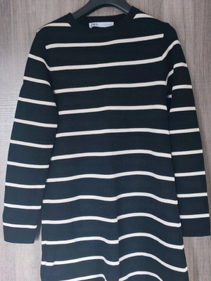 Zara dress like new, black and white, size S