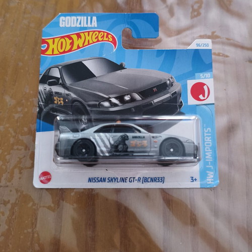 Hot Wheels Skyline GTR Godzilla new