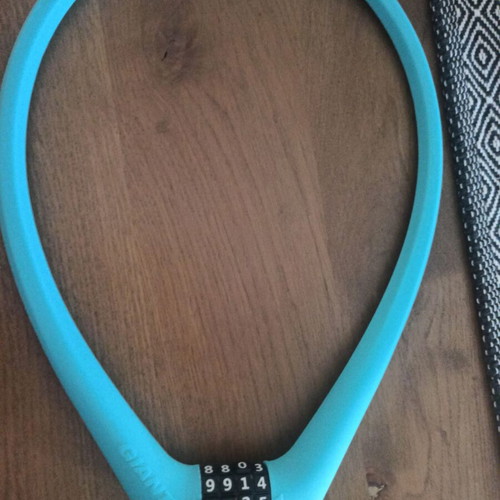 Giant Superlock Gumy Bicycle Lock like new, 75cm, aluminum with silicone cover